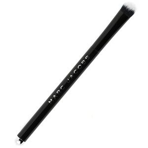 MARC JACOBS The Conceal Brush #14